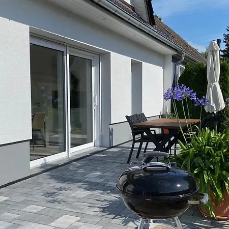 Helfert Dg Mit Terrasse Apartmán