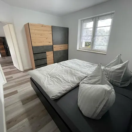 Helfert Dg Mit Terrasse Apartmán *