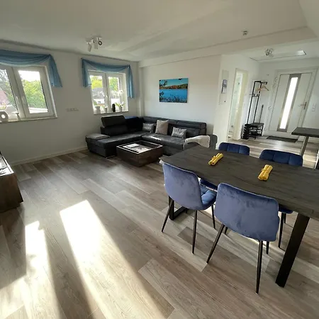 Helfert Dg Mit Terrasse Senftenberg