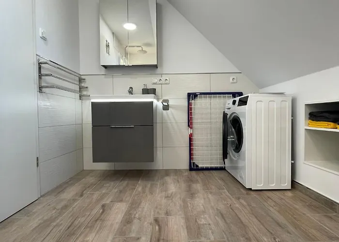 Helfert Dg Mit Terrasse * Зенфтенберг