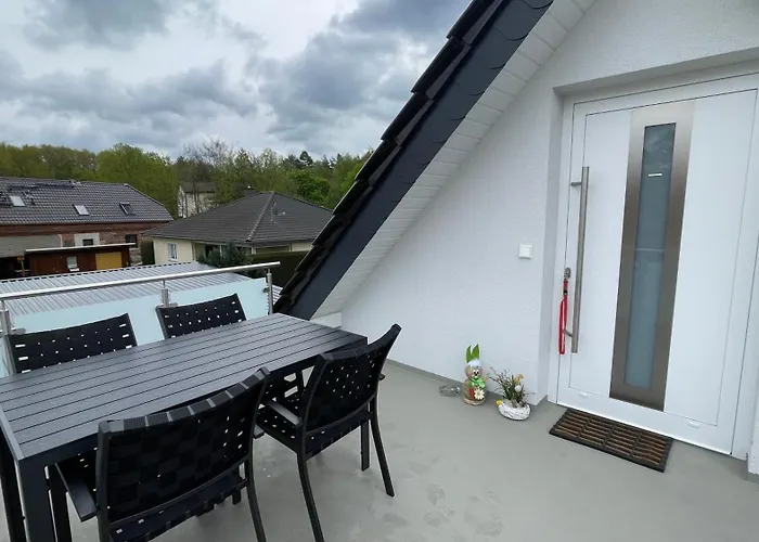 Helfert Dg Mit Terrasse * Зенфтенберг